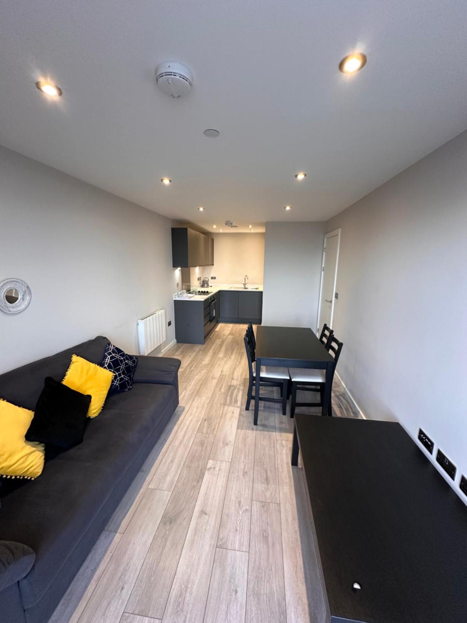 Park Central Liverpool Apartment エクステリア 写真