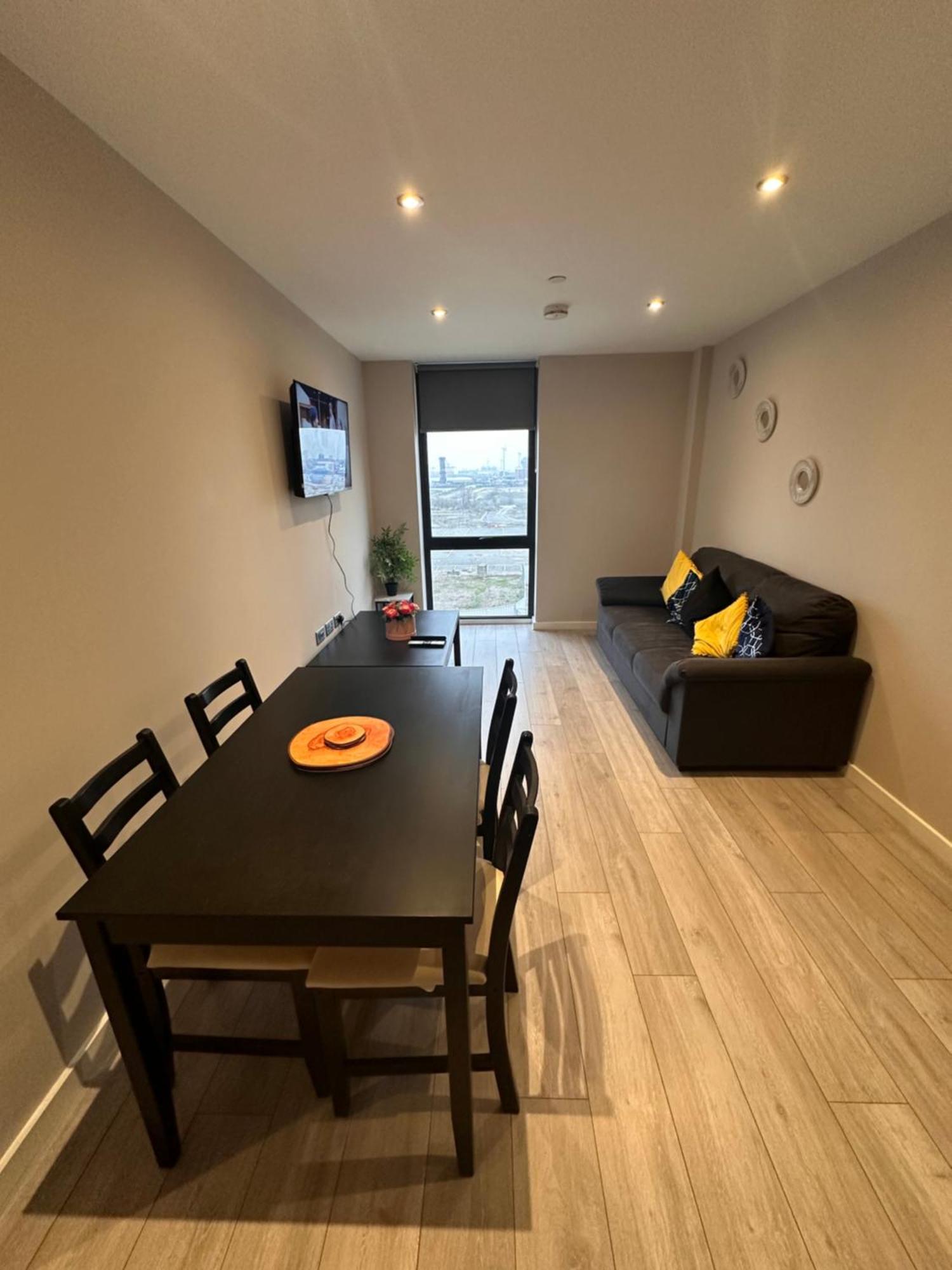 Park Central Liverpool Apartment エクステリア 写真